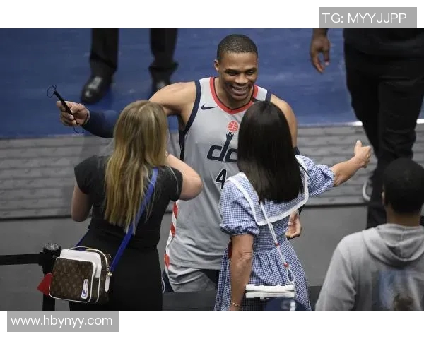 如何正确贴足球明星海报让你的房间瞬间变身球迷圣地 如何正确贴足球明星海报让你的房间瞬间变身球迷圣地